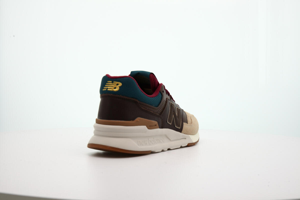 New Balance CM 997 HWE - Image 12