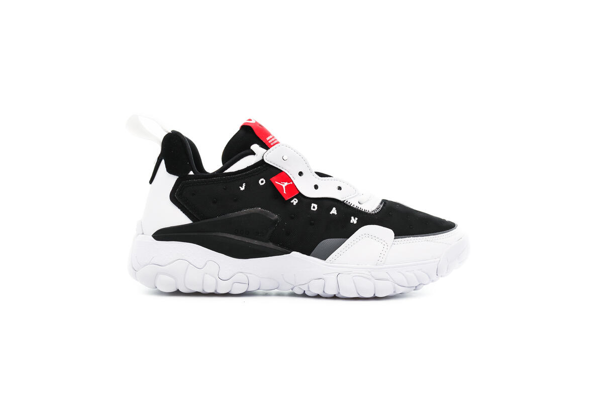 JORDAN BRAND JORDAN DELTA 2 BLACK/UNIVERSITY RED/OFF NOIR/WHITE/SAIL/METALLIC SILVER - Image 2