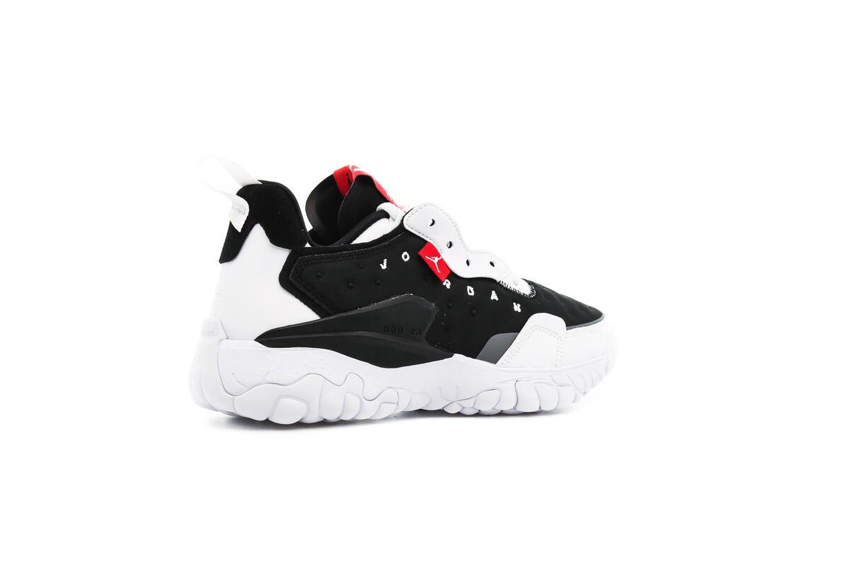 JORDAN BRAND JORDAN DELTA 2 BLACK/UNIVERSITY RED/OFF NOIR/WHITE/SAIL/METALLIC SILVER - Image 13