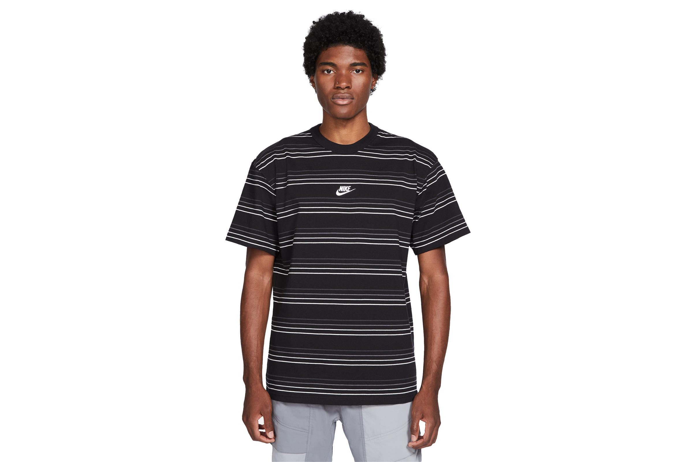Nike Sportswear Essentials Stripe T-Shirt
