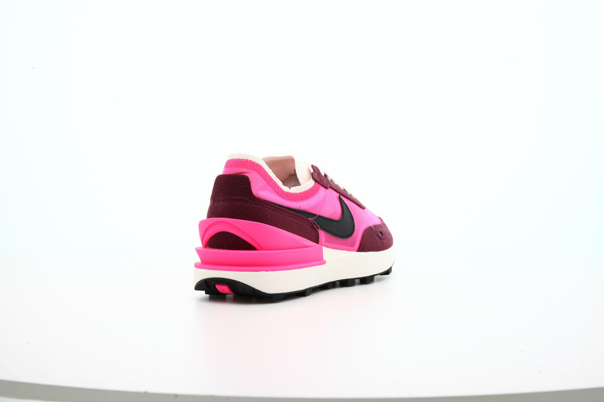 Nike WMNS Waffle One - Image 12