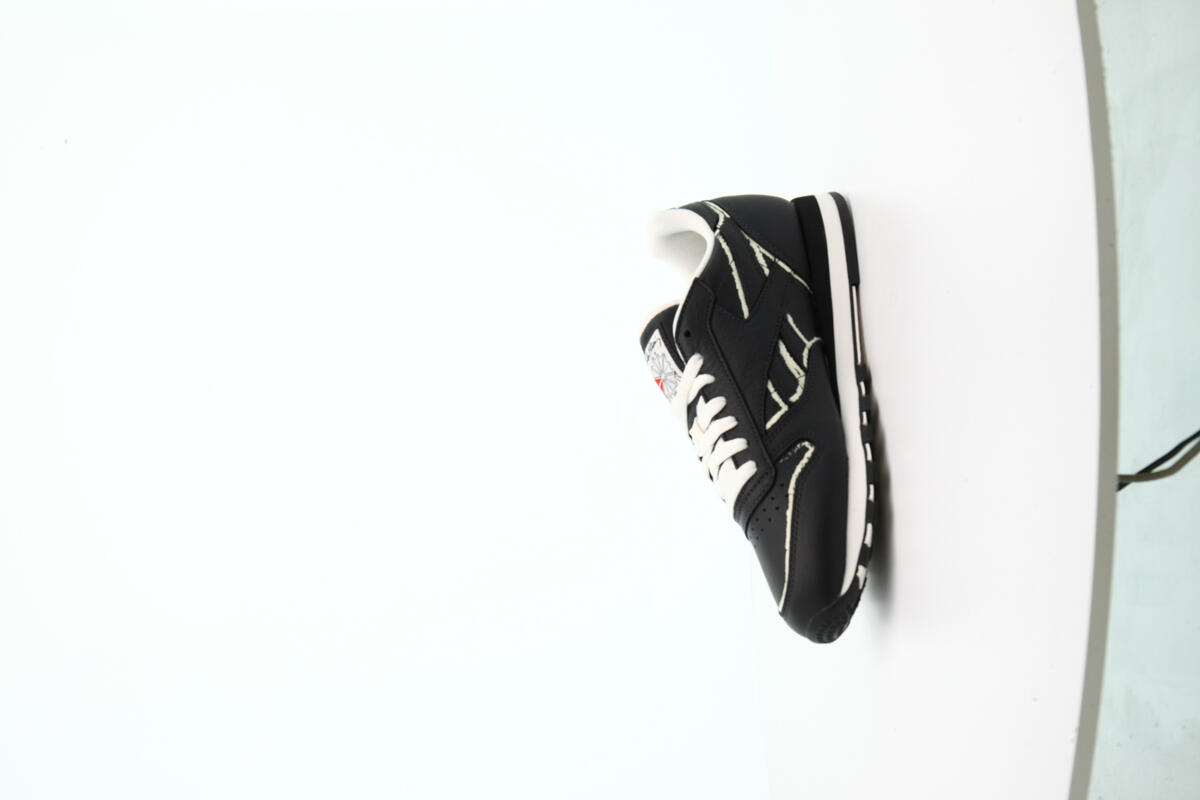 Reebok x Keith Haring Classic Leather - Image 7