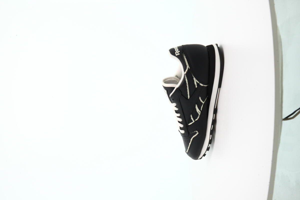 Reebok x Keith Haring Classic Leather - Image 9
