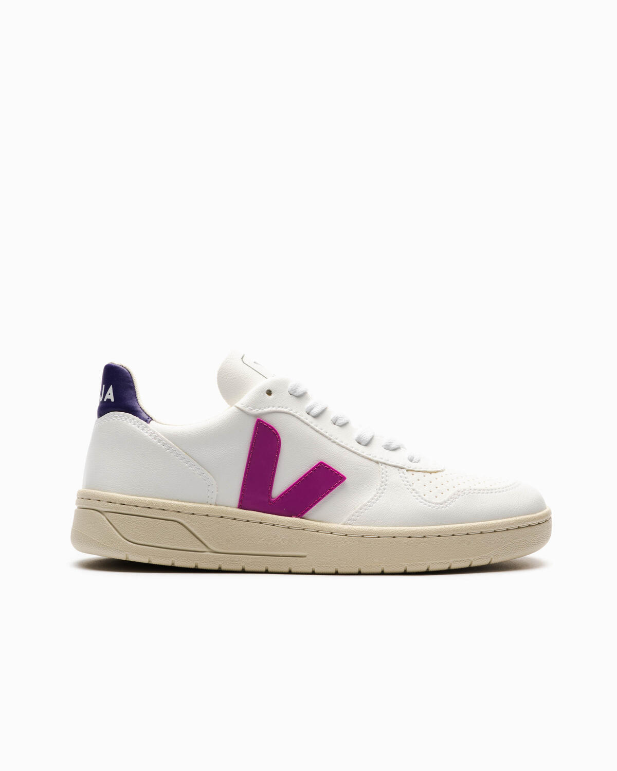 Veja Eco-Friendly Sneakers With Materials And Design (Women's) - Image 8