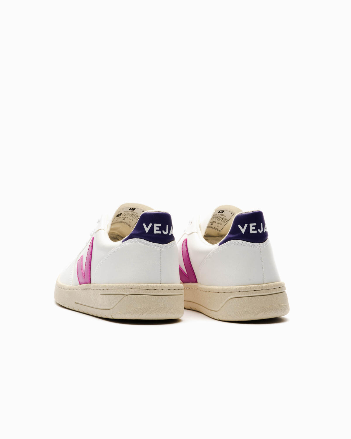 Veja Eco-Friendly Sneakers With Materials And Design (Women's) - Image 10