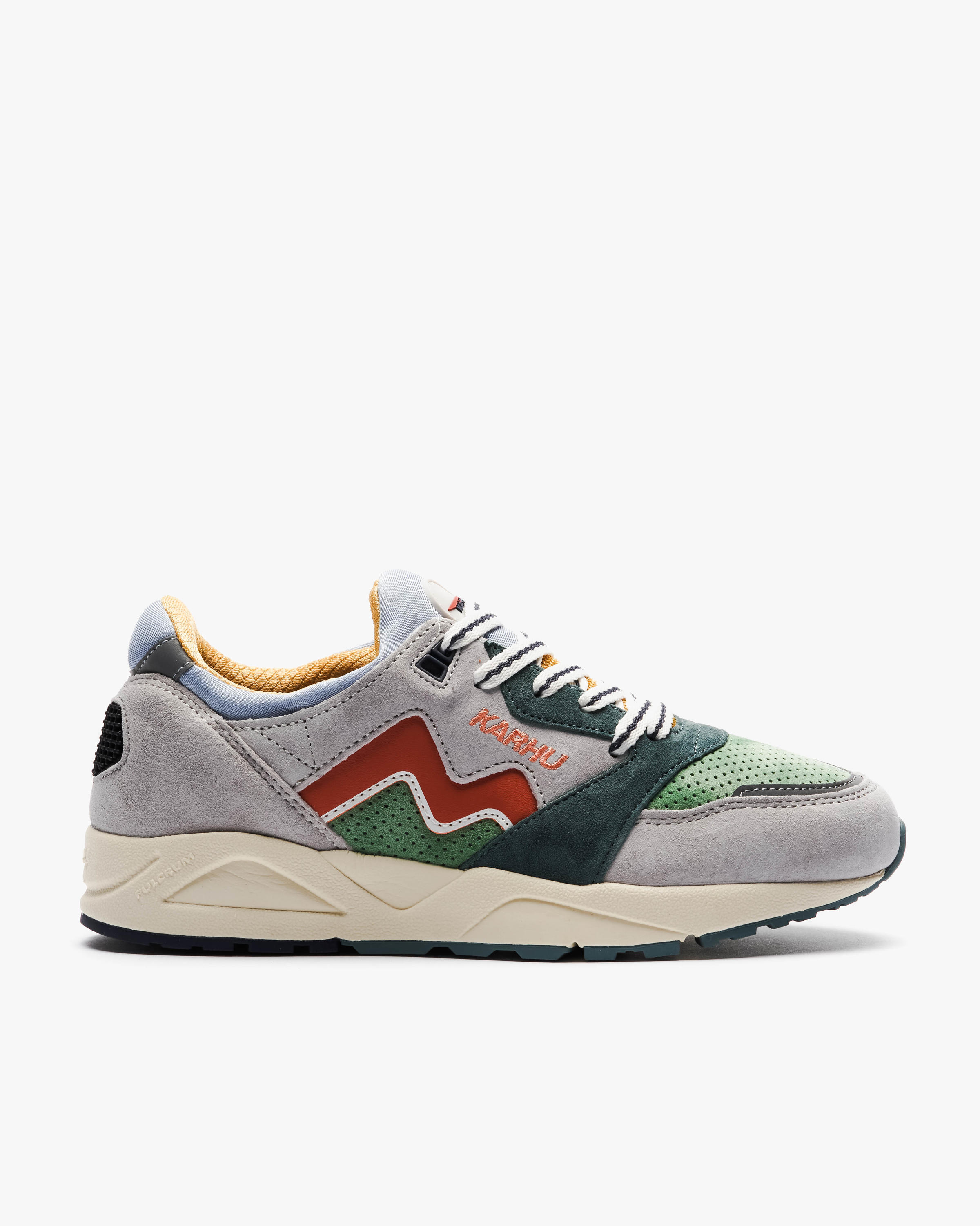 Karhu Aria