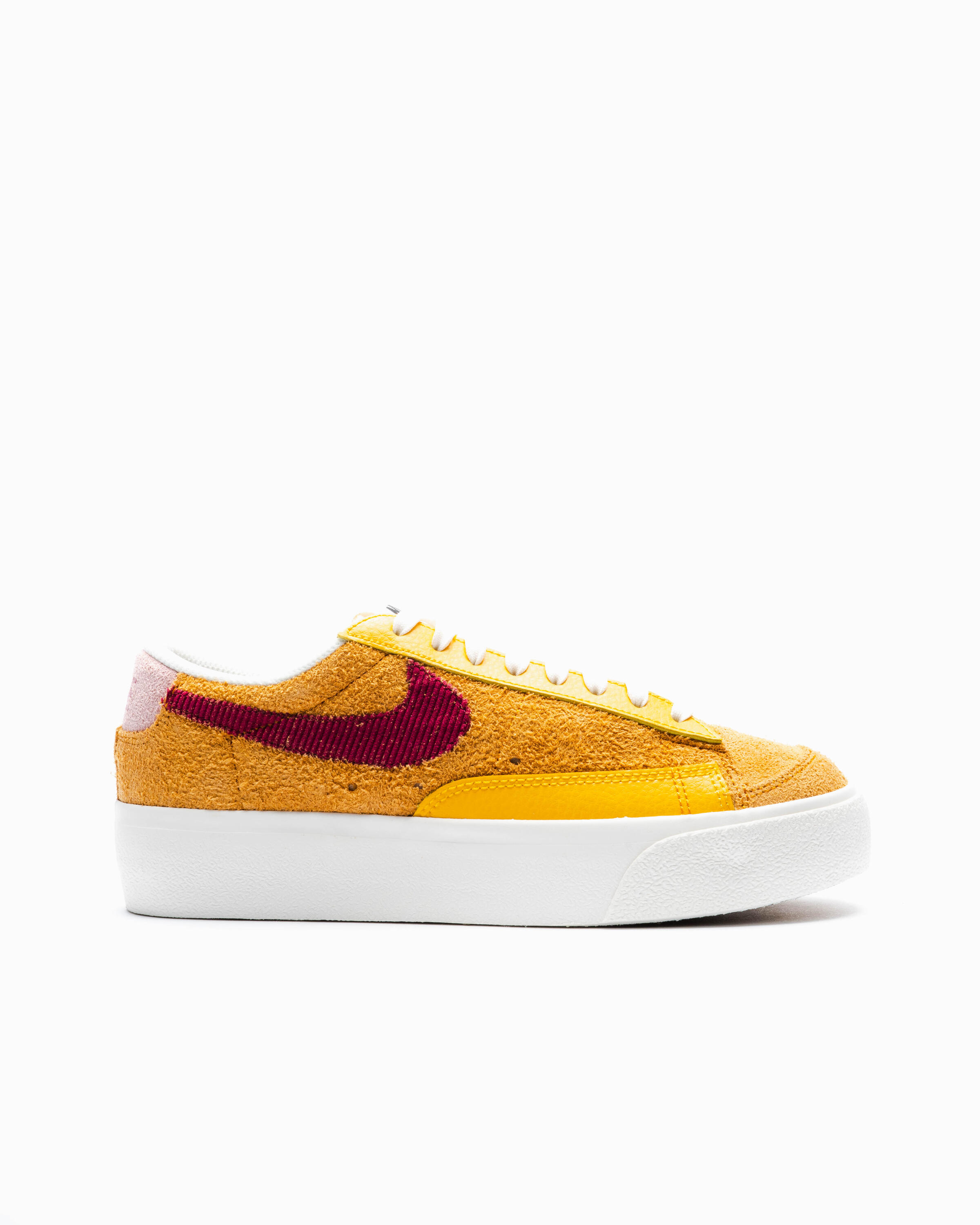 Nike WMNS BLAZER LOW PLATFORM