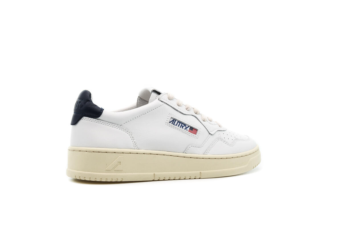 Autry Medalist sneakers in smooth leather - Image 22