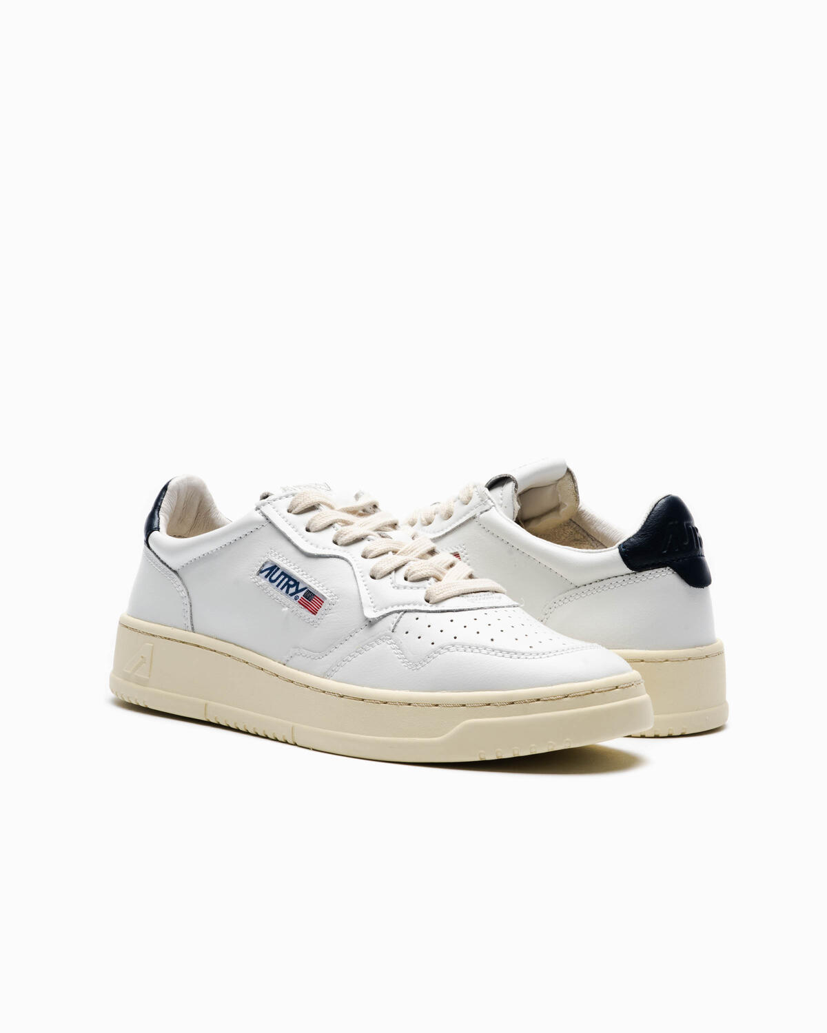 Autry Medalist sneakers in smooth leather - Image 17