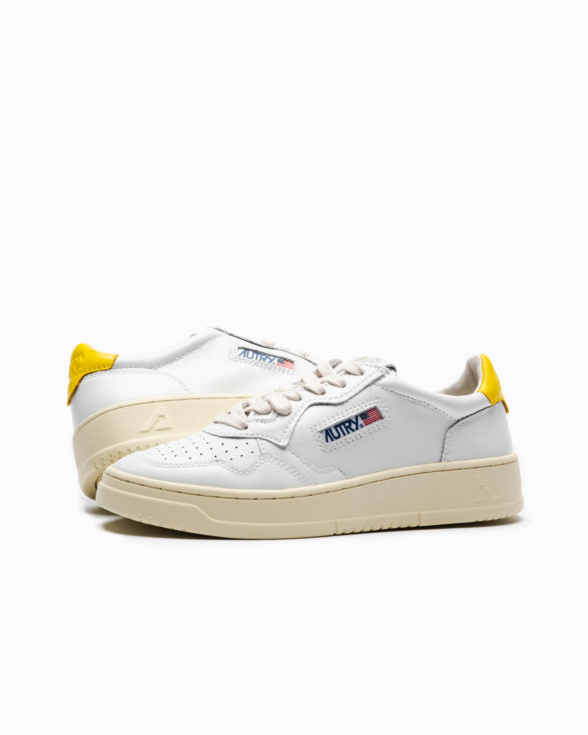 Autry Action Shoes WMNS Medalist Low - Image 5