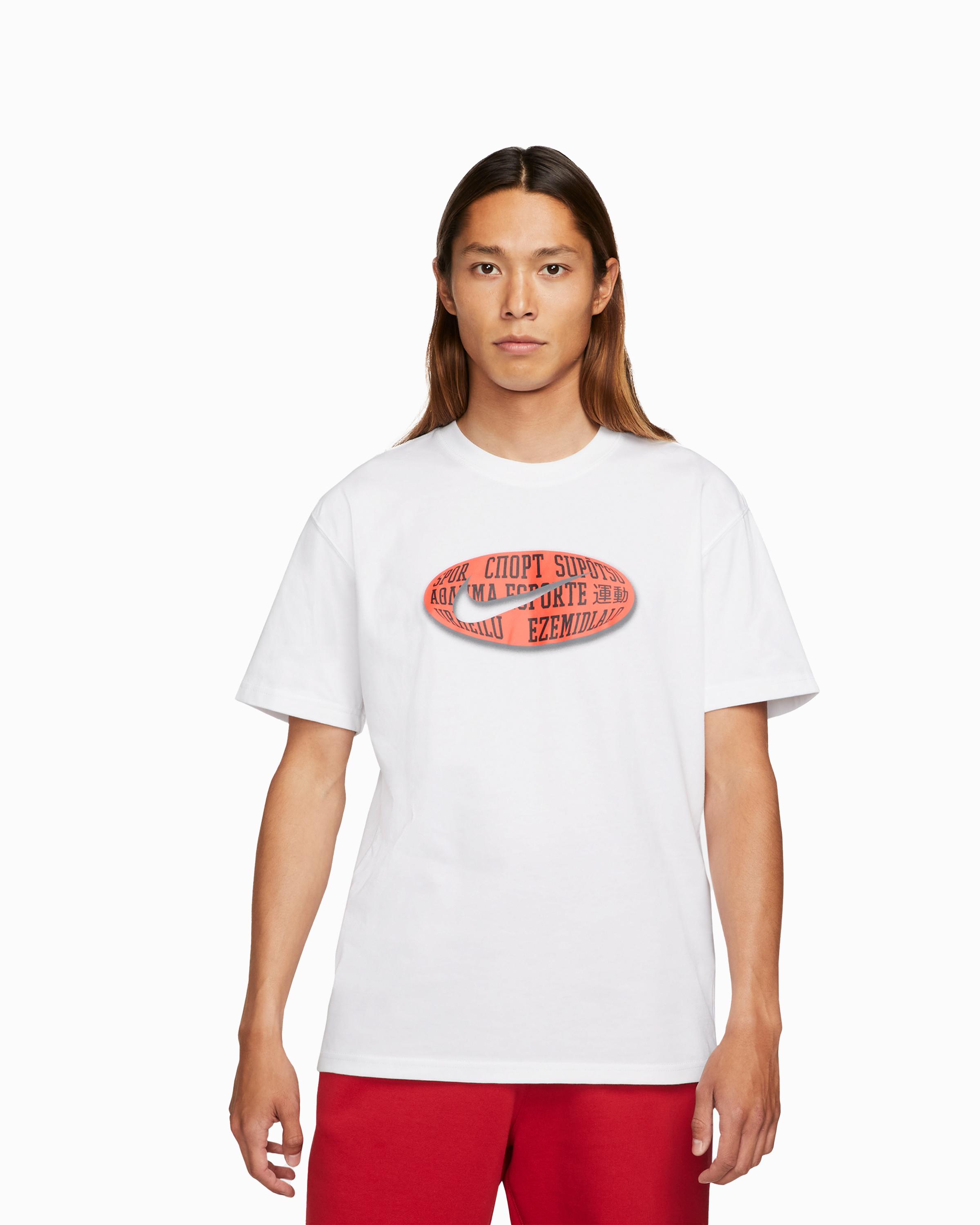 Nike Global Swoosh T-Shirt