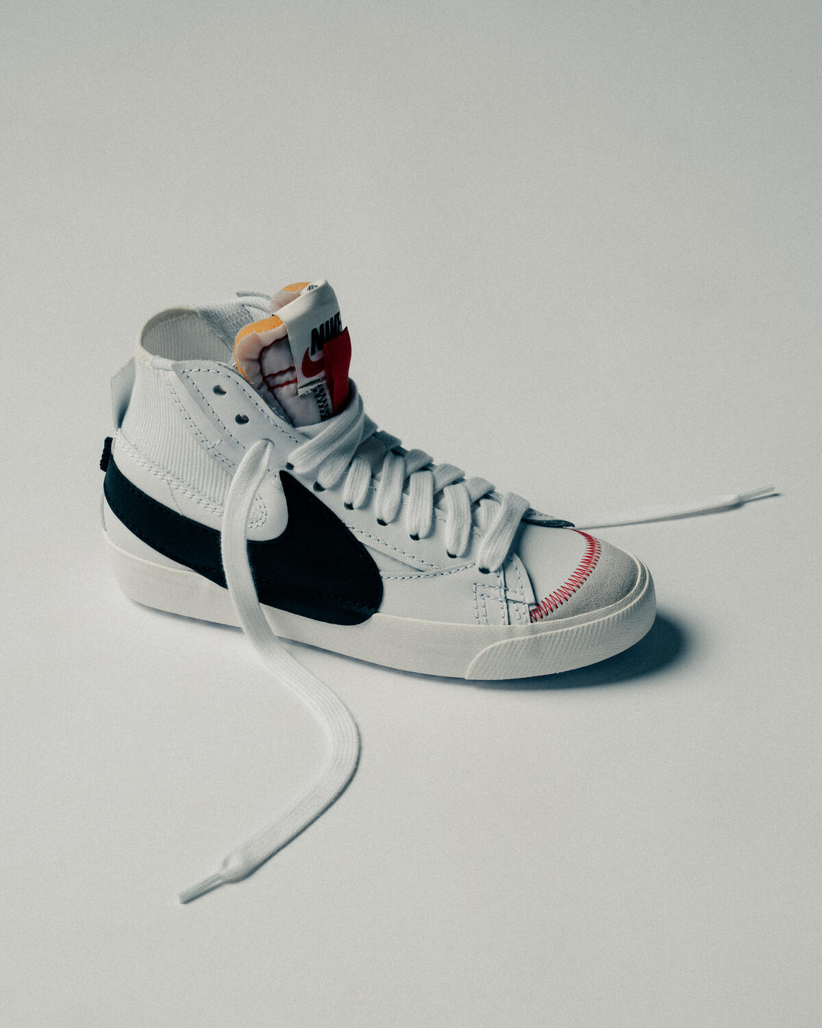 Nike BLAZER MID 