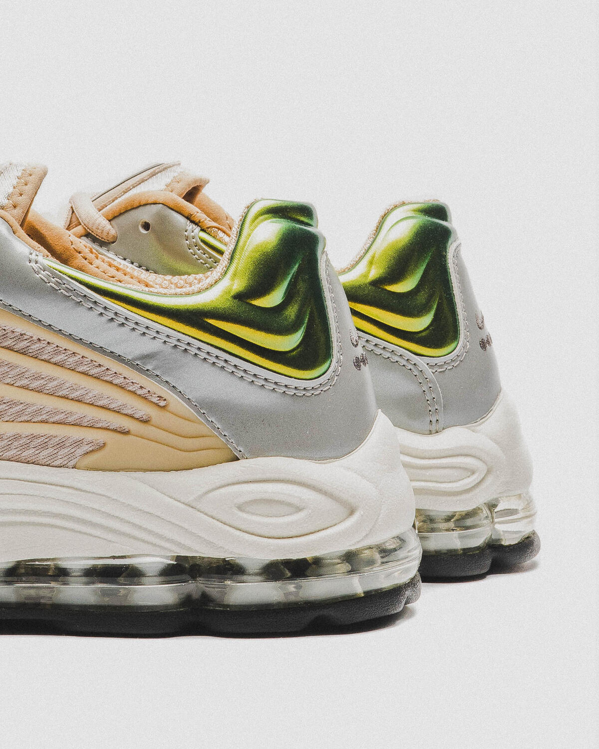 Nike Air Tuned Max Cream II - Image 16