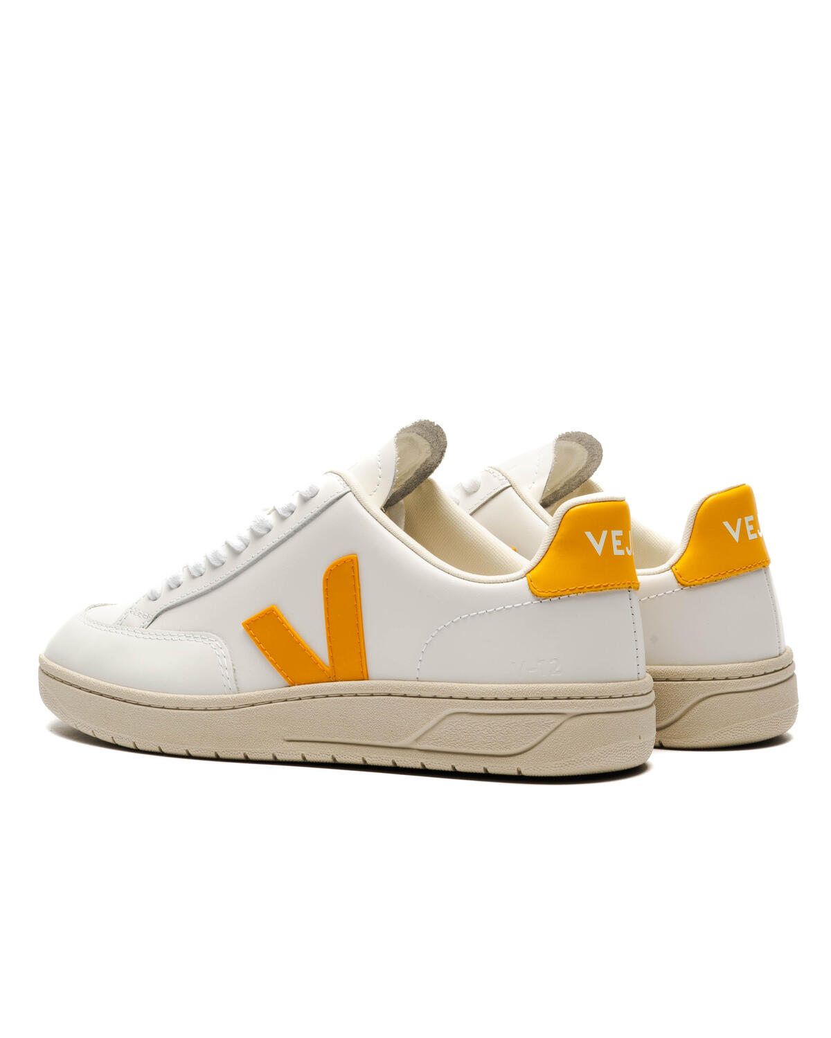 VEJA V-12 Extra White / Ouro - Image 4