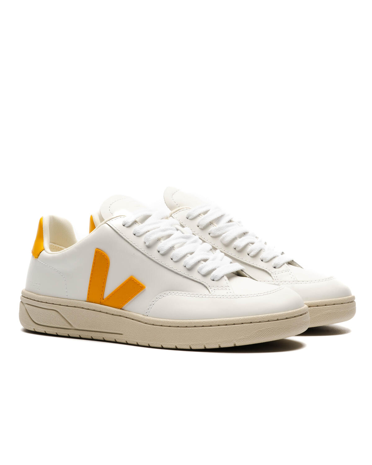 VEJA V-12 Extra White / Ouro - Image 3