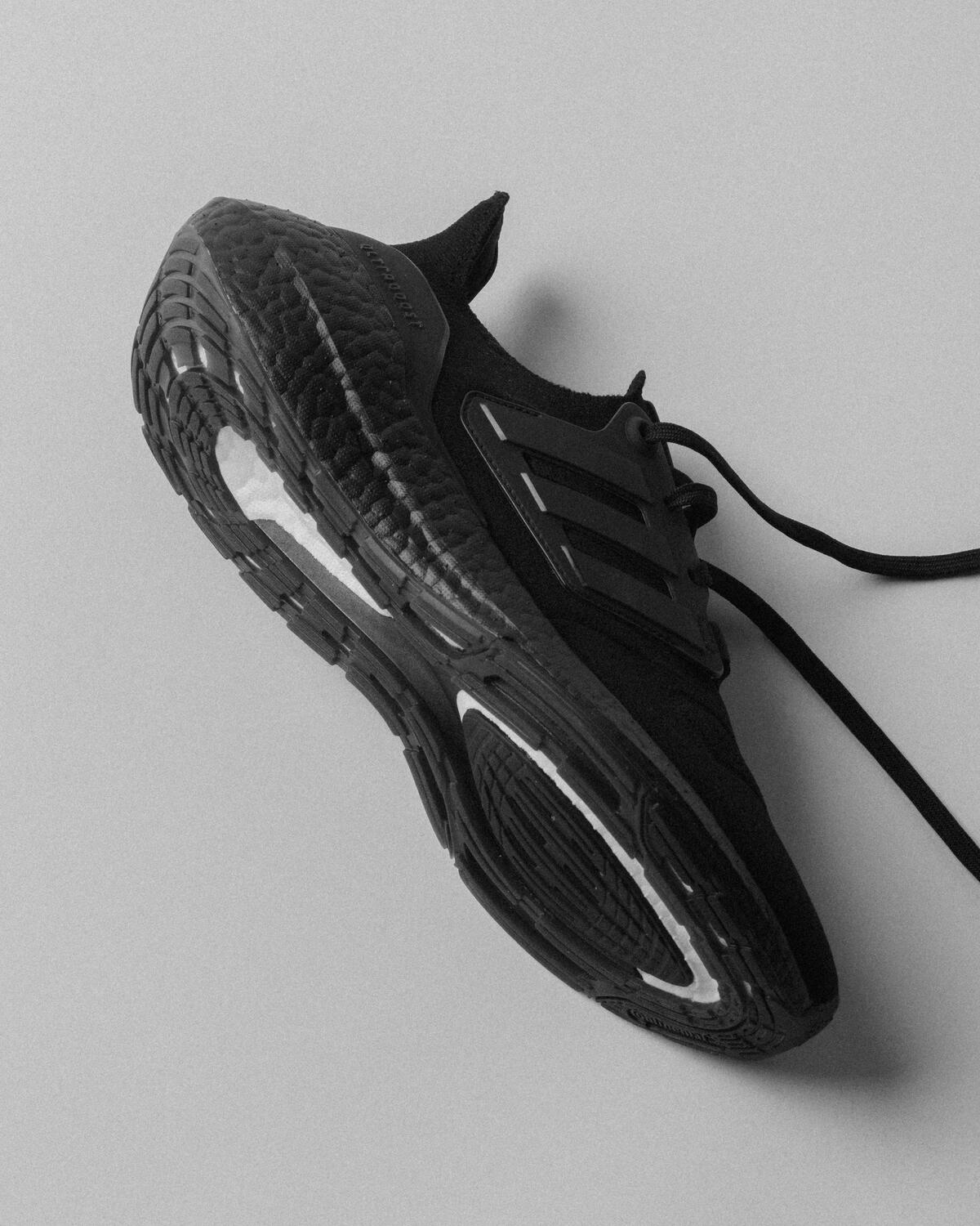 Adidas Ultraboost 22 - Image 6