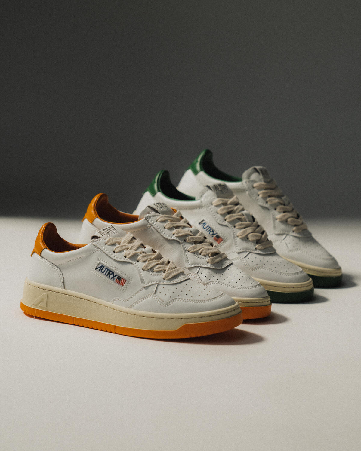 Autry Action Shoes Wmns Medalist Low - Image 6