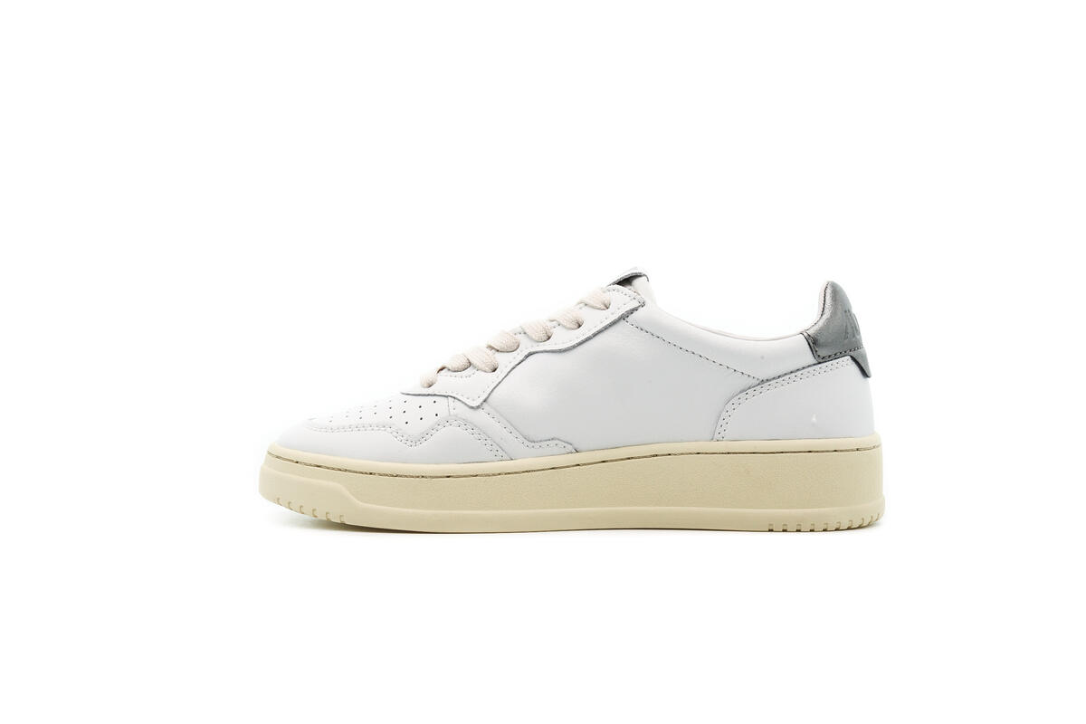 Autry Medalist Low (Women's) - Image 15