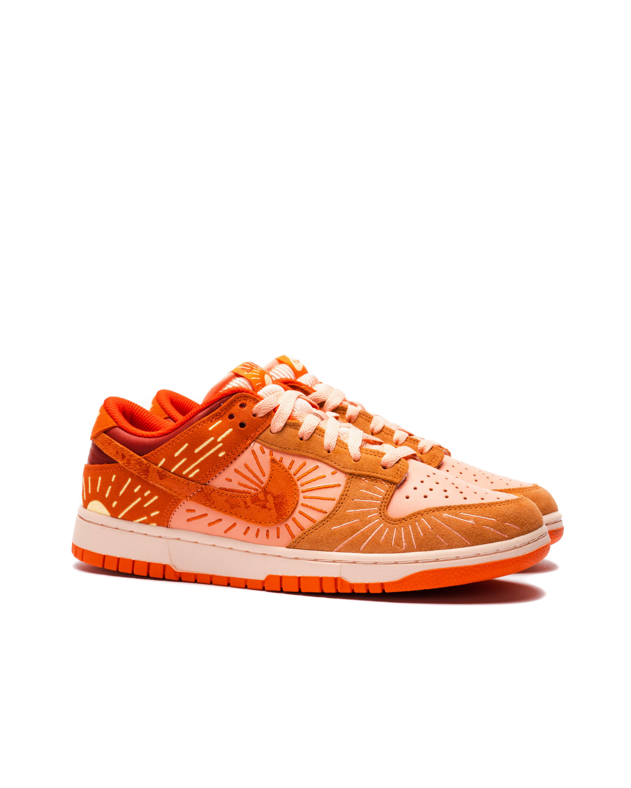Nike WMNS Dunk Low "Winter Solstice"
