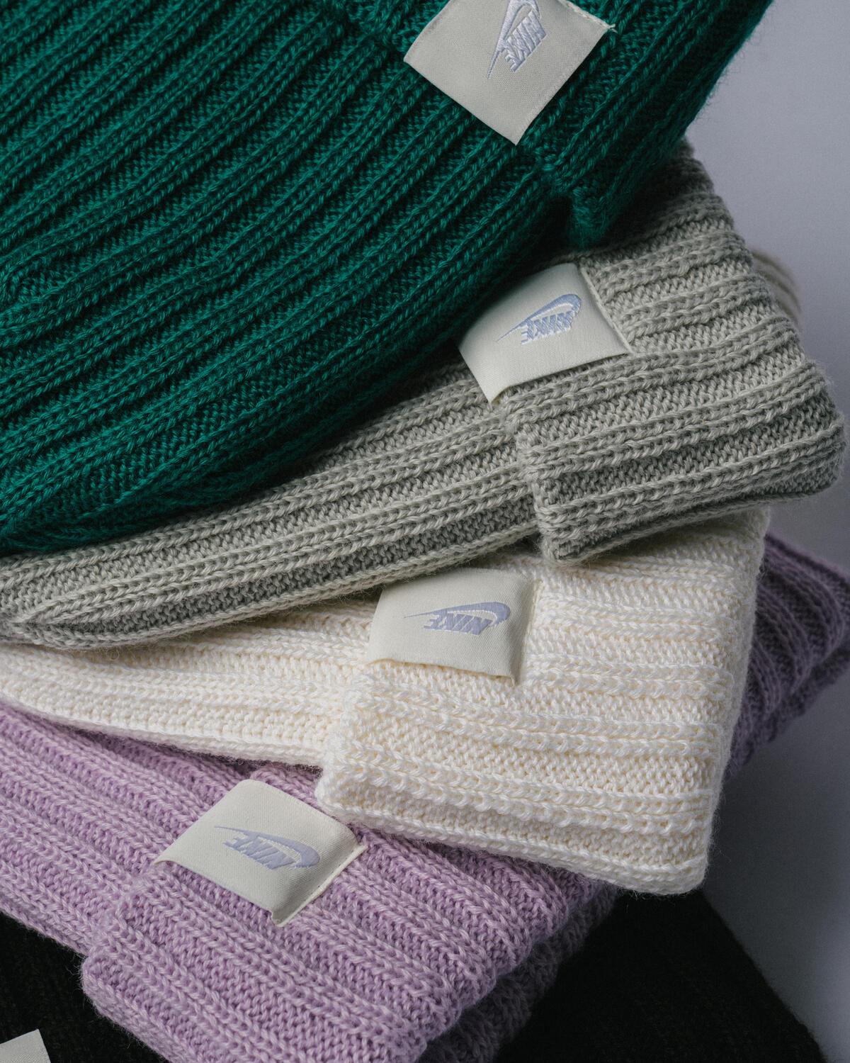 Nike Essential Beanie - Image 5