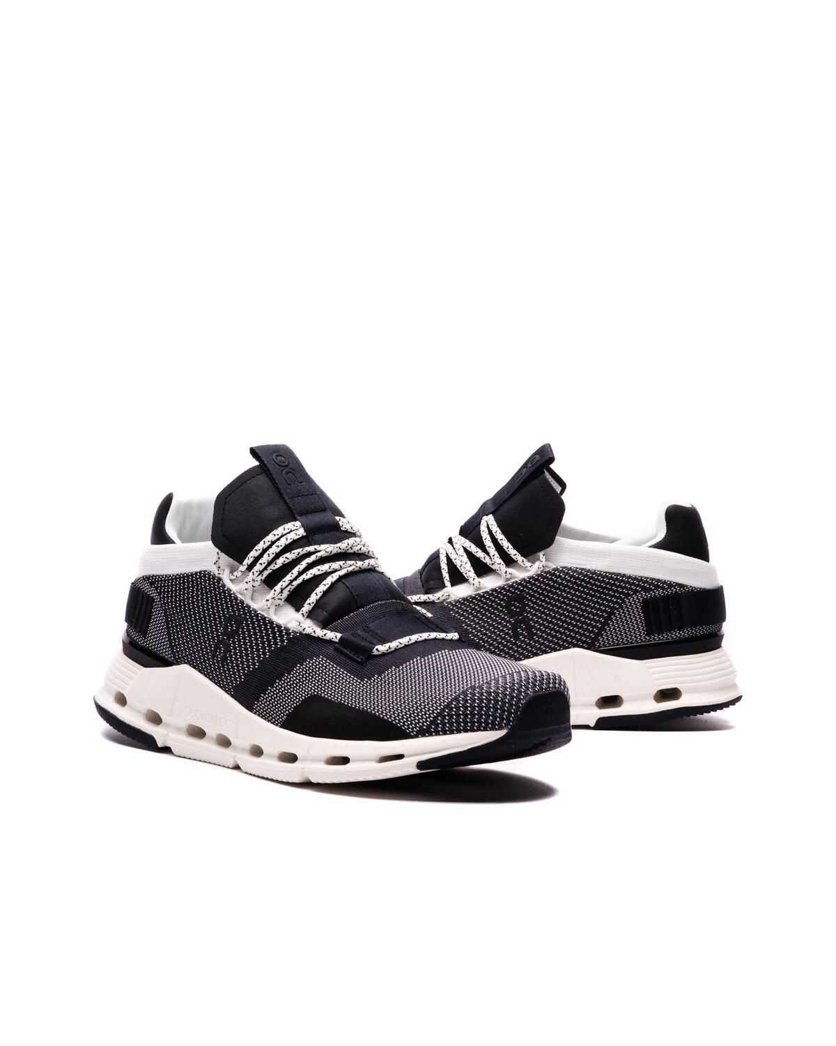 ON Running Cloudnova - Image 15