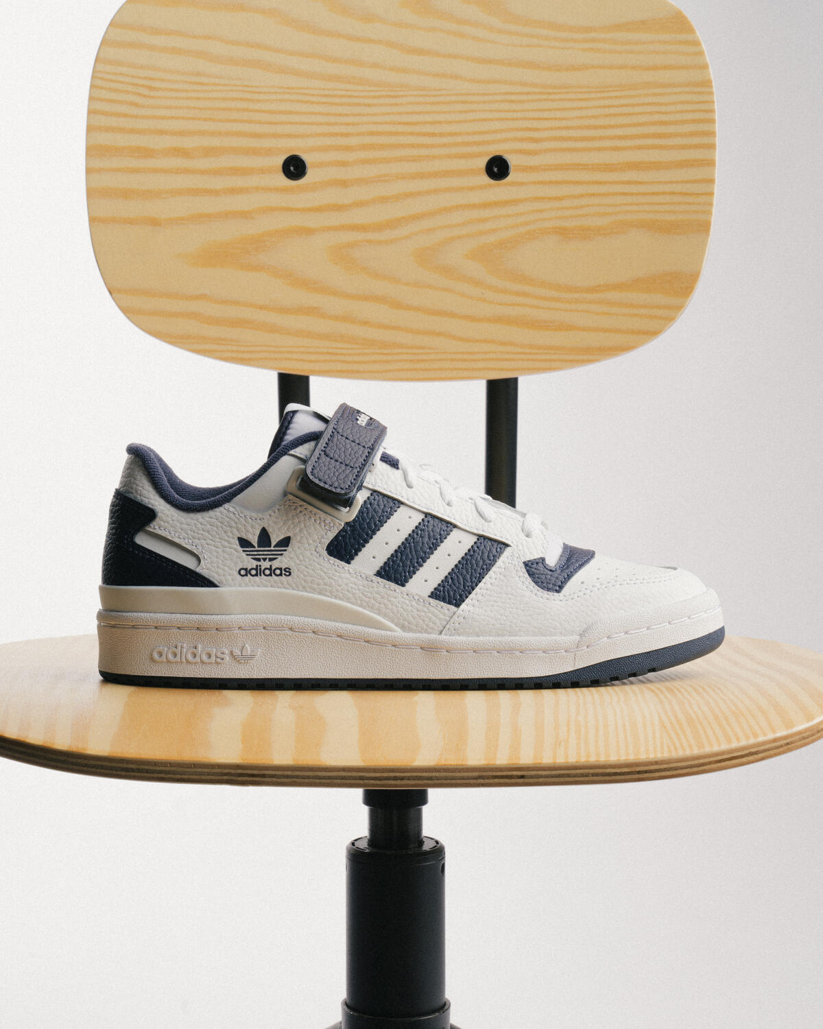 adidas Originals Forum Low - Image 11