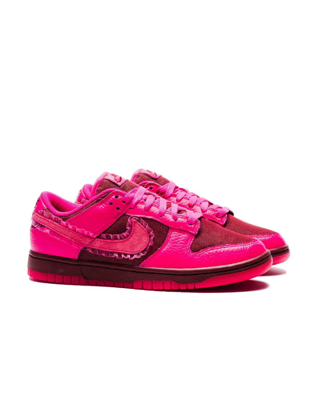 Nike Womens Dunk Low Valentines Day Shoes - Image 3
