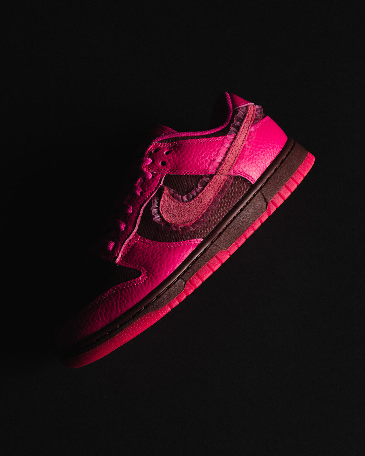 Nike Womens Dunk Low Valentines Day Shoes - Image 6