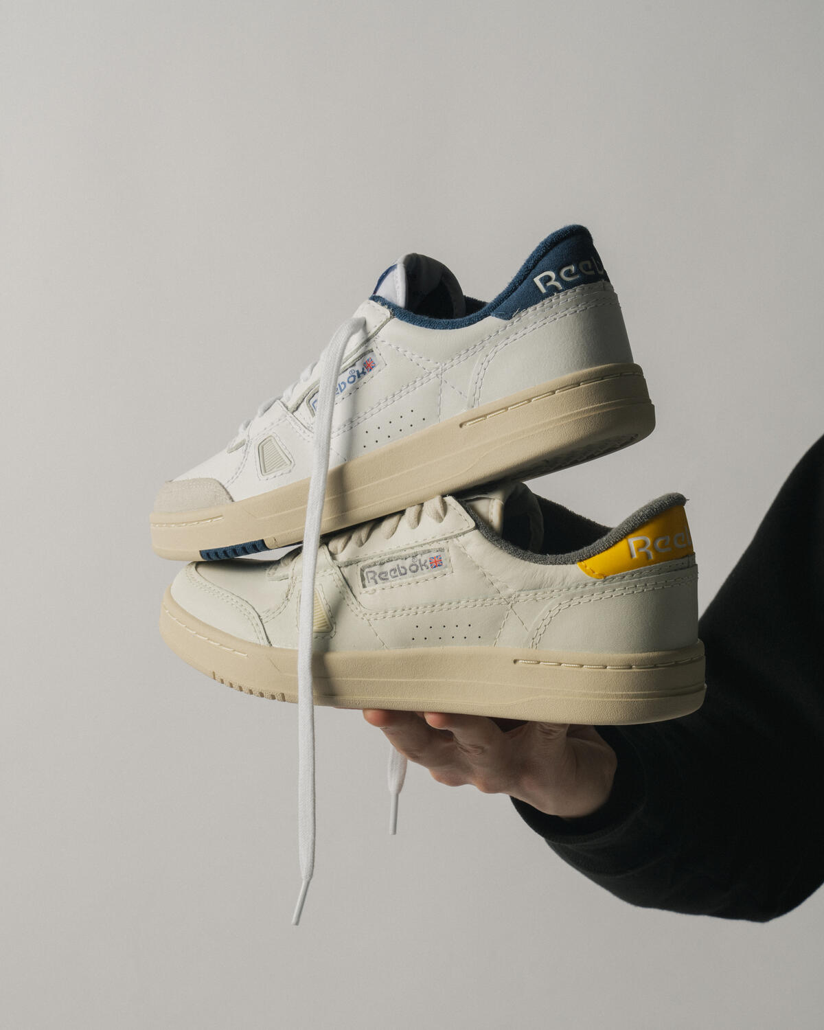 Reebok Low Tops - Image 12