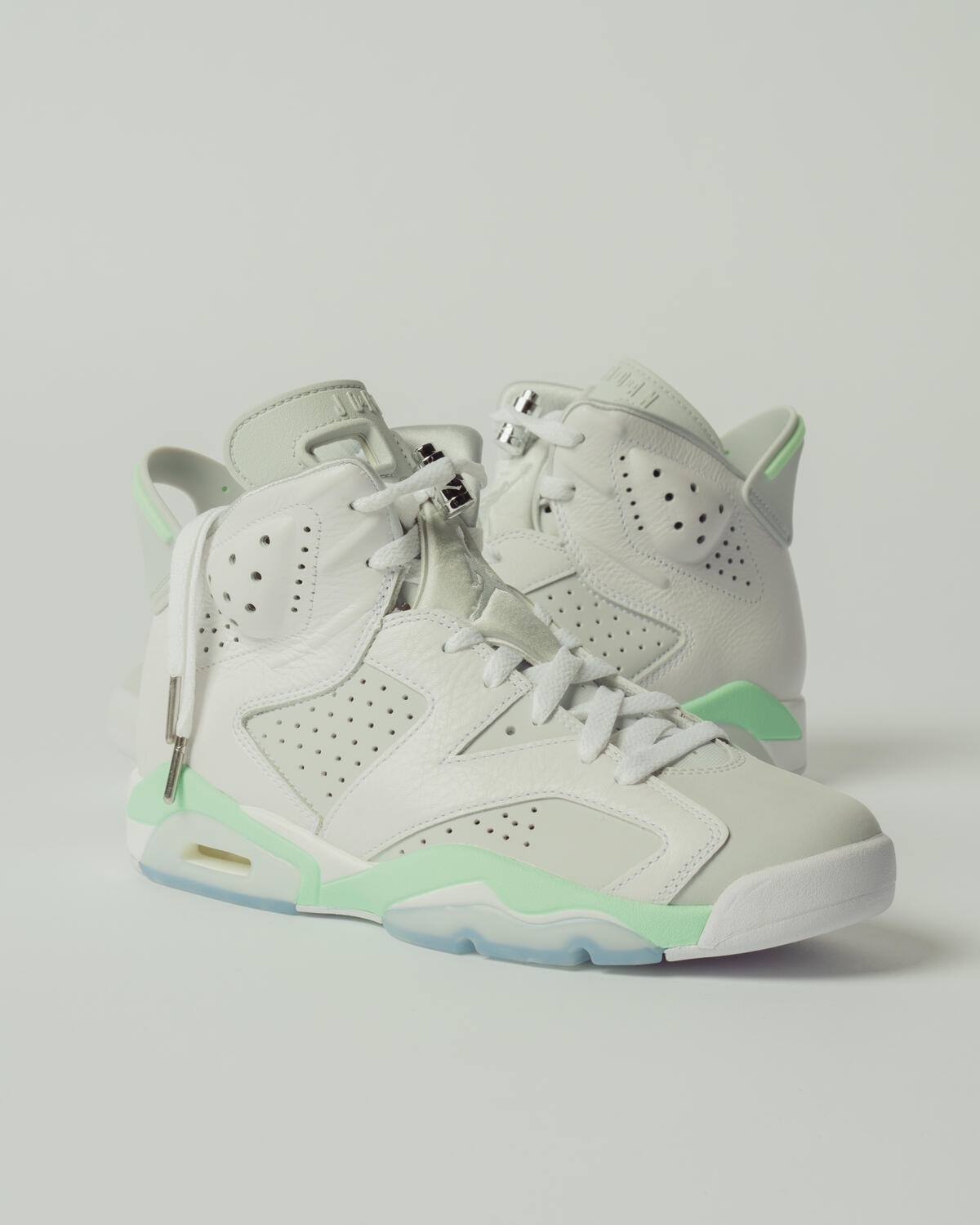 Jordan Air Jordan Retro 6 'Mint Foam' (Women's) - Image 24