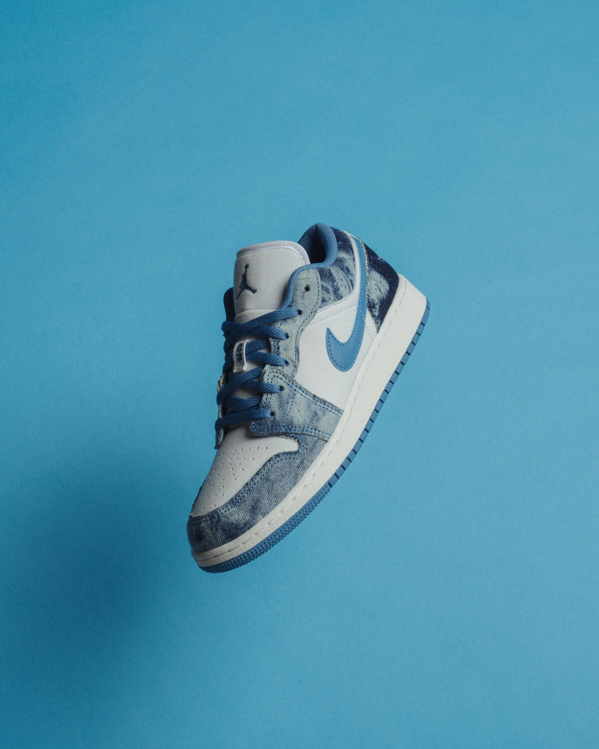 Air Jordan 1 Low 'Washed Denim' (GS) - Image 25