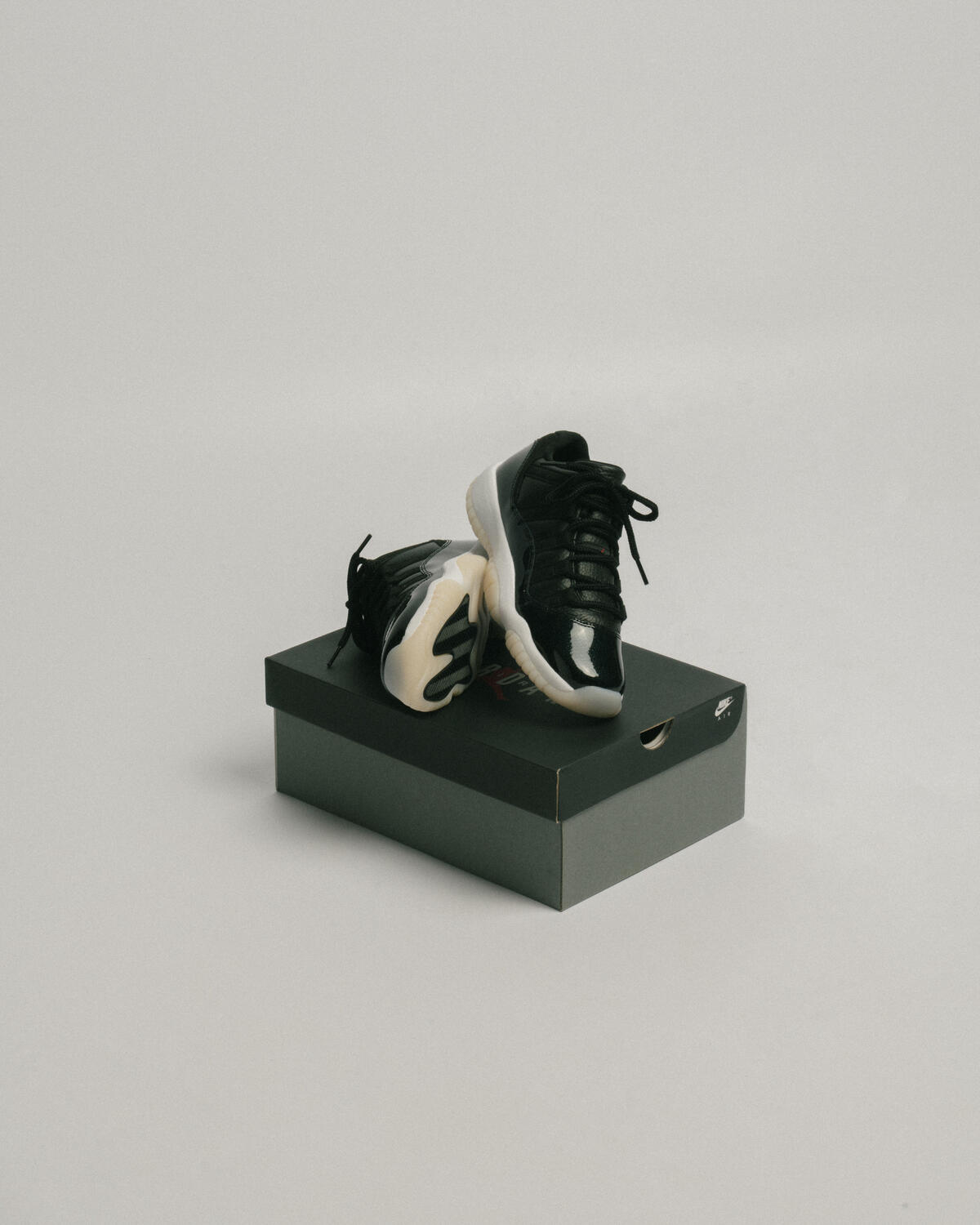 Jordan Air Jordan 11 Low '72-10' (GS) - Image 6