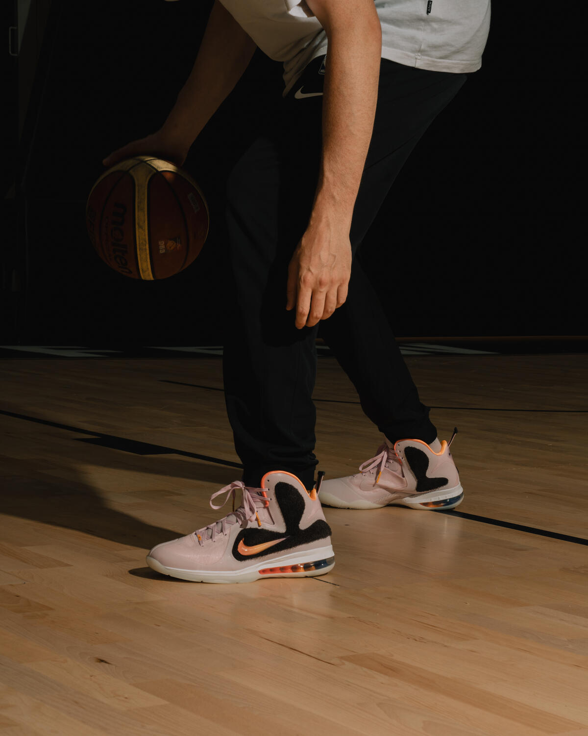 Nike Lebron IX 'Regal Pink And Velvet Brown' - Image 17