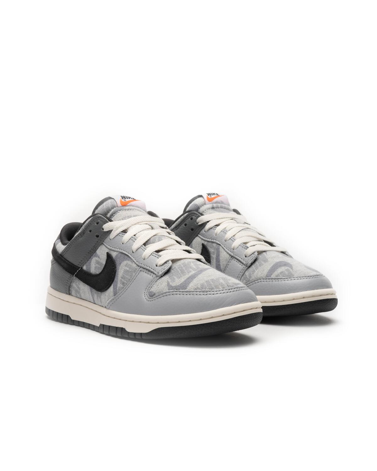 Nike Dunk Low SE 'Copy Paste' - Image 3