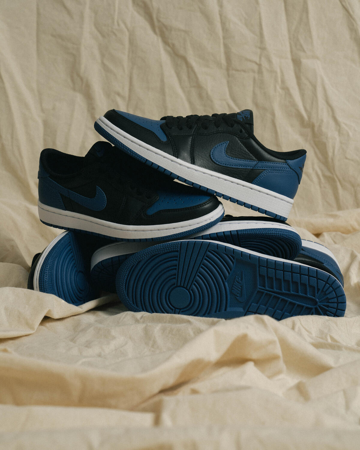 Air Jordan WMNS 1 Low OG - Image 6