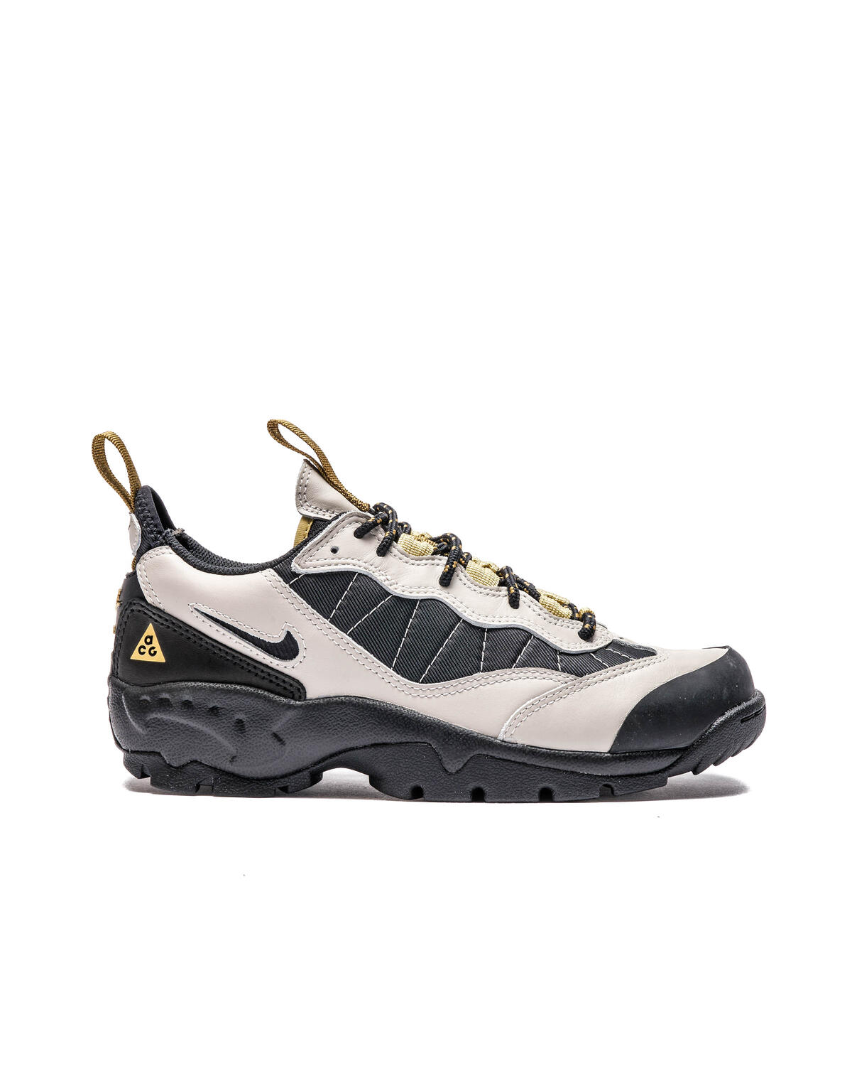 Nike ACG Air Mada Shoes - Light Bone / Black - Celery - Desert Moss - Image 15