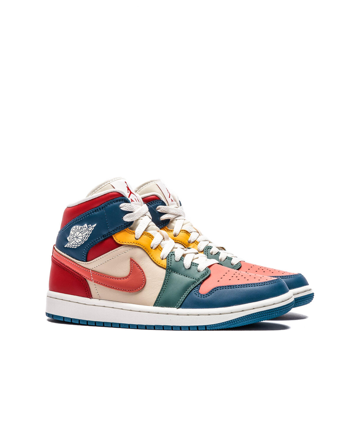 Jordan Air Jordan 1 Mid SE (Women's) - Image 3