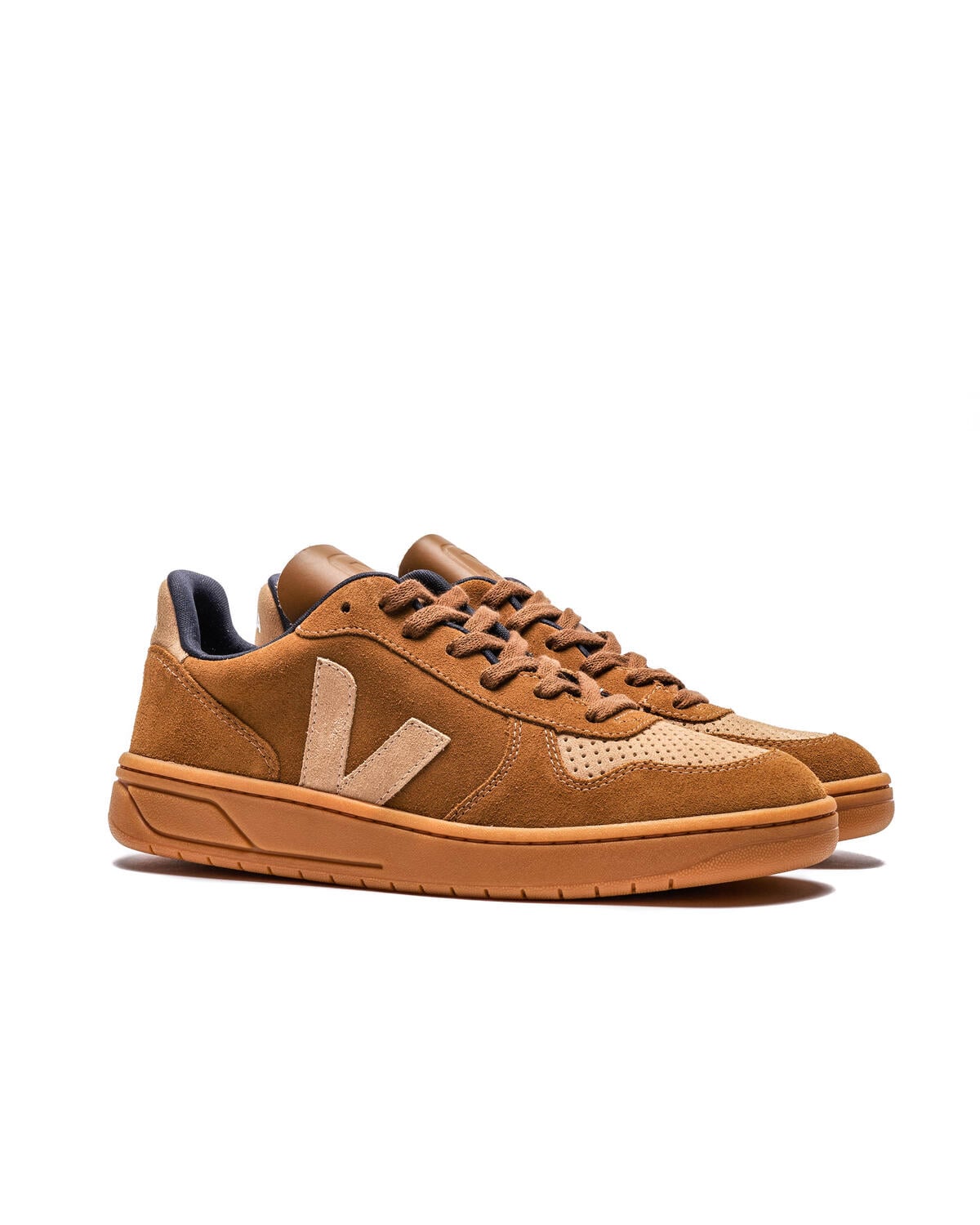 VEJA V-10 Camel Desert - Image 3