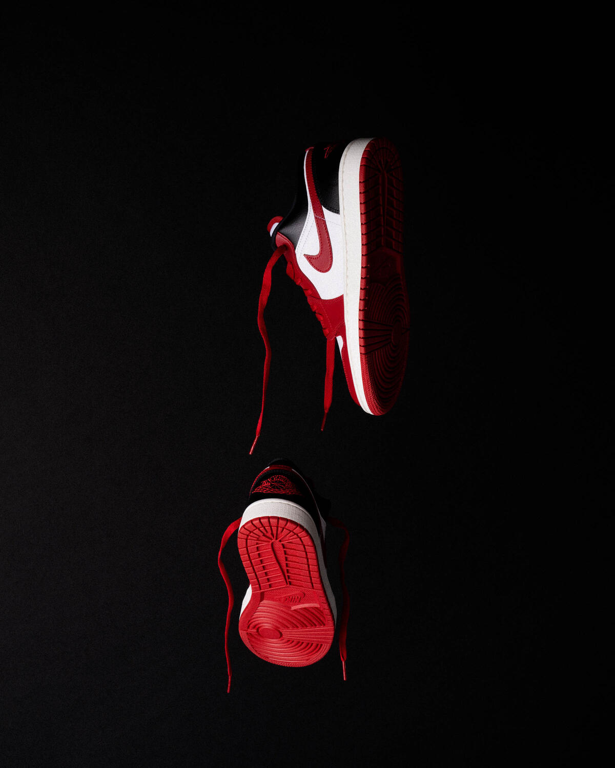 Air Jordan 1 Low Reverse Black Toe (Women's) - Image 23