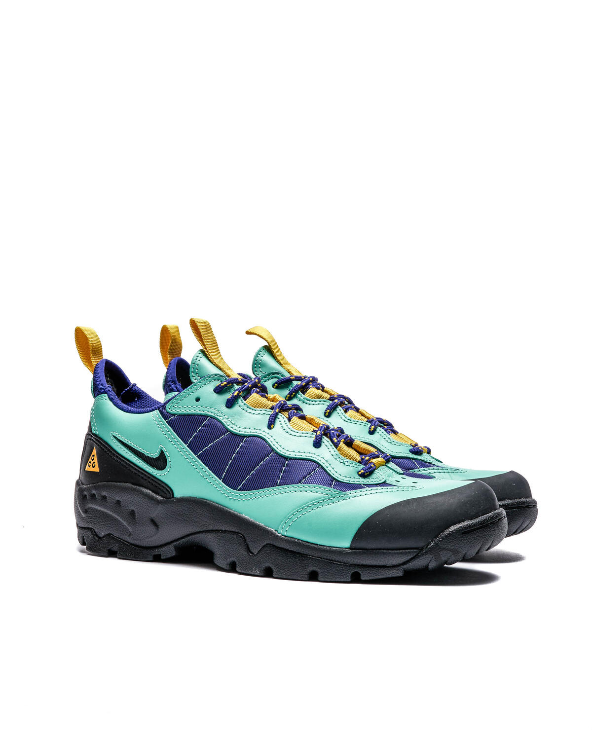 Nike ACG Air Mada Shoes - Light Menta / Black - Electro Purple - Image 20