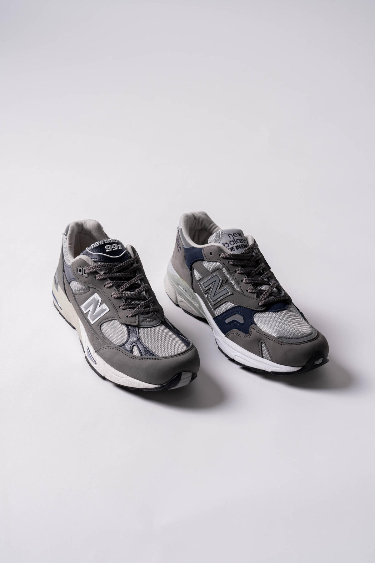 New Balance 991 W - Grey - Image 14