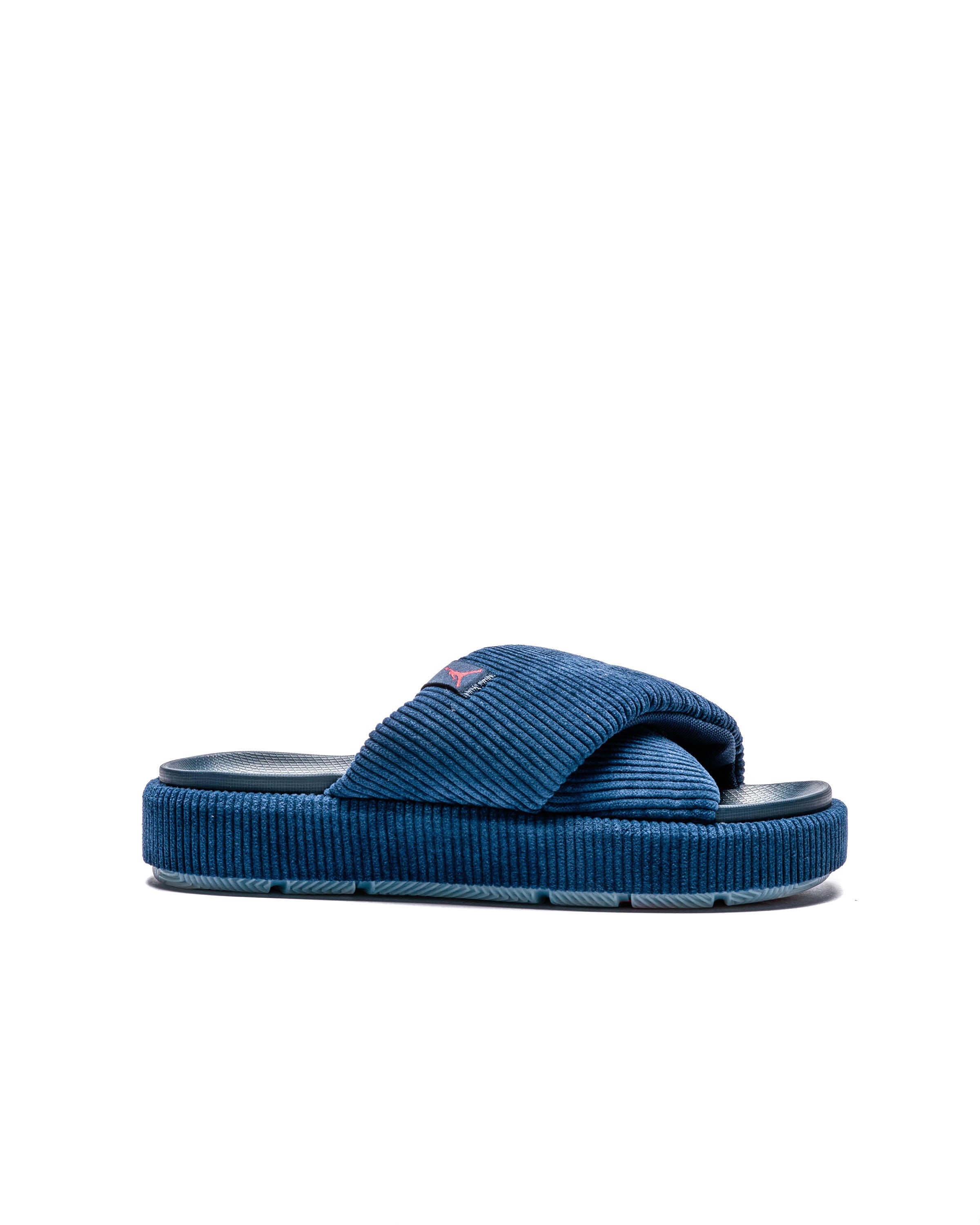 Air Jordan WMNS  SOPHIA SLIDE