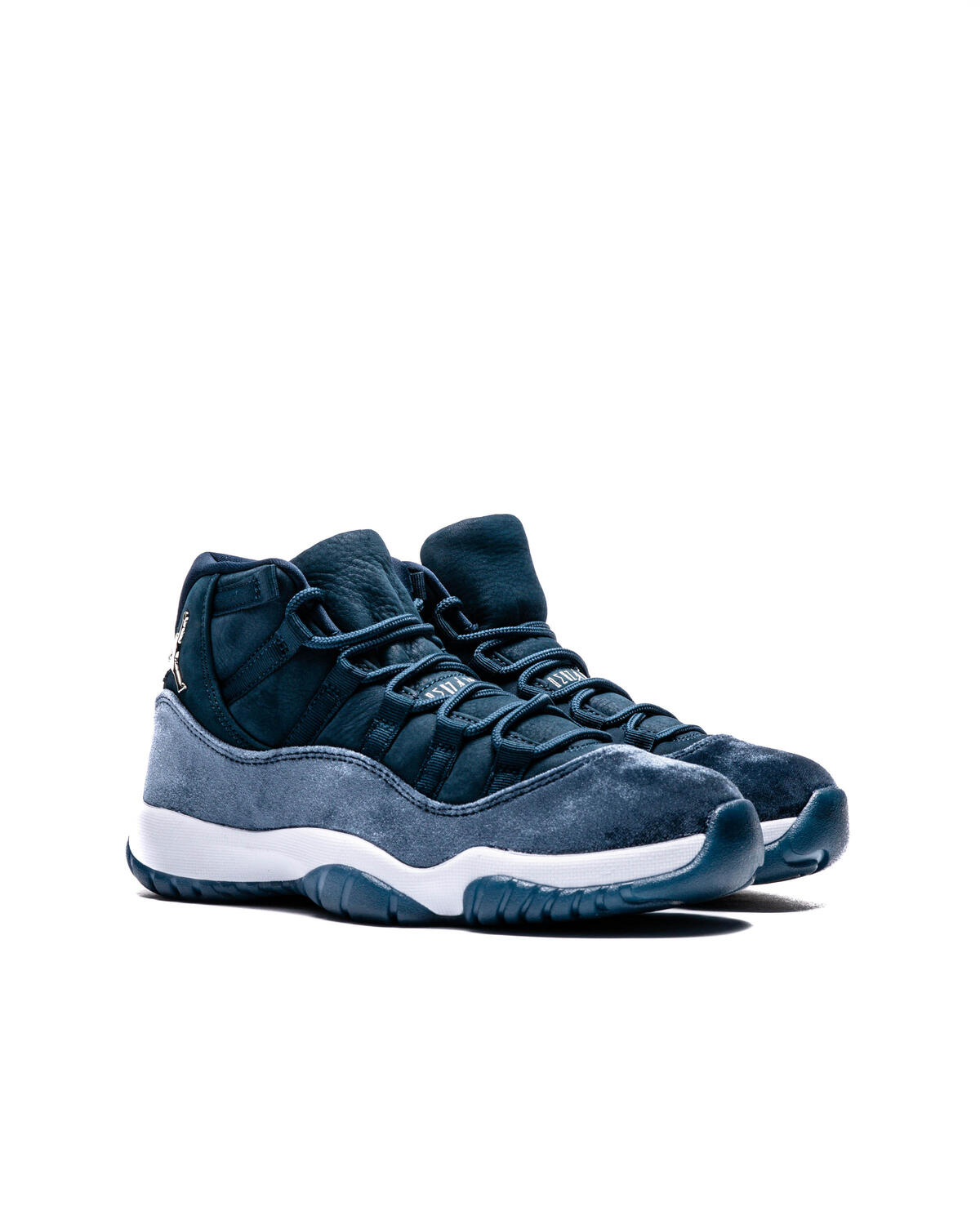 Air Jordan 11 Retro Wmns 'Midnight Navy Velvet' - Image 25