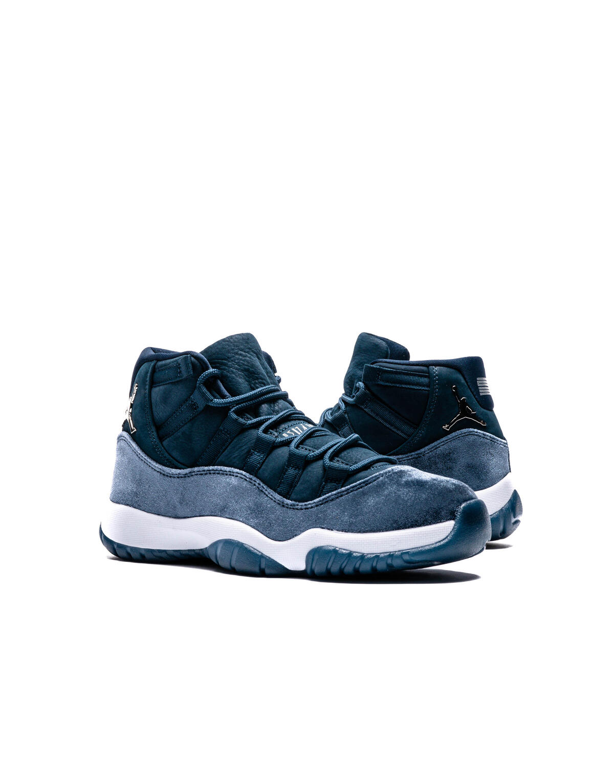 Air Jordan 11 Retro Wmns 'Midnight Navy Velvet' - Image 27