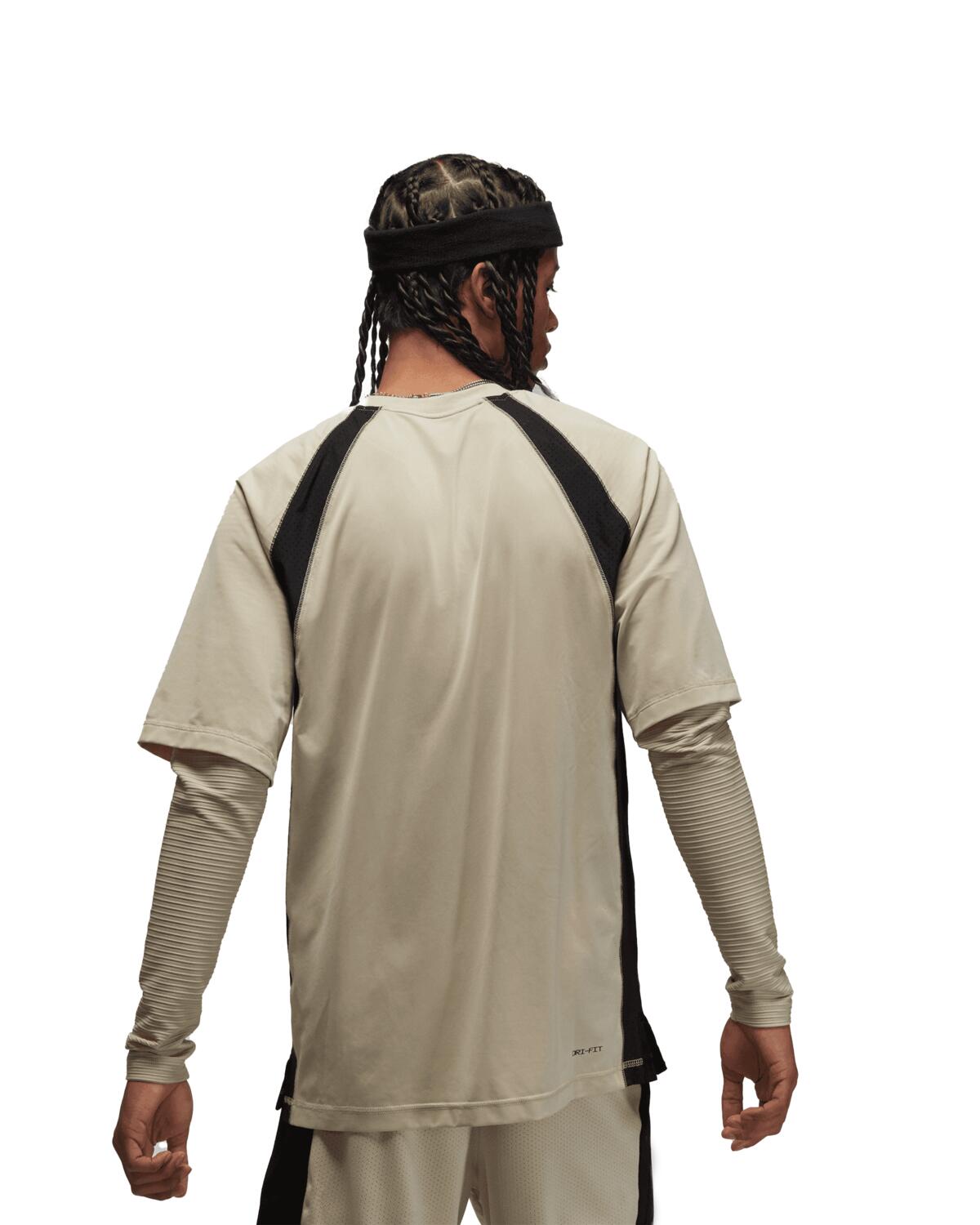 Air Jordan Dri-FIT Sport Long-Sleeve Top - Image 3