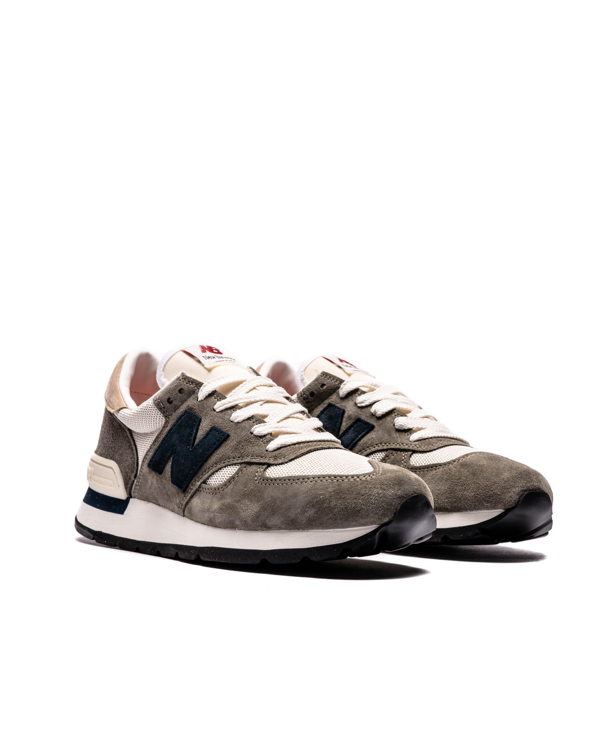 new-balance-m-990-wg1-grey-030 