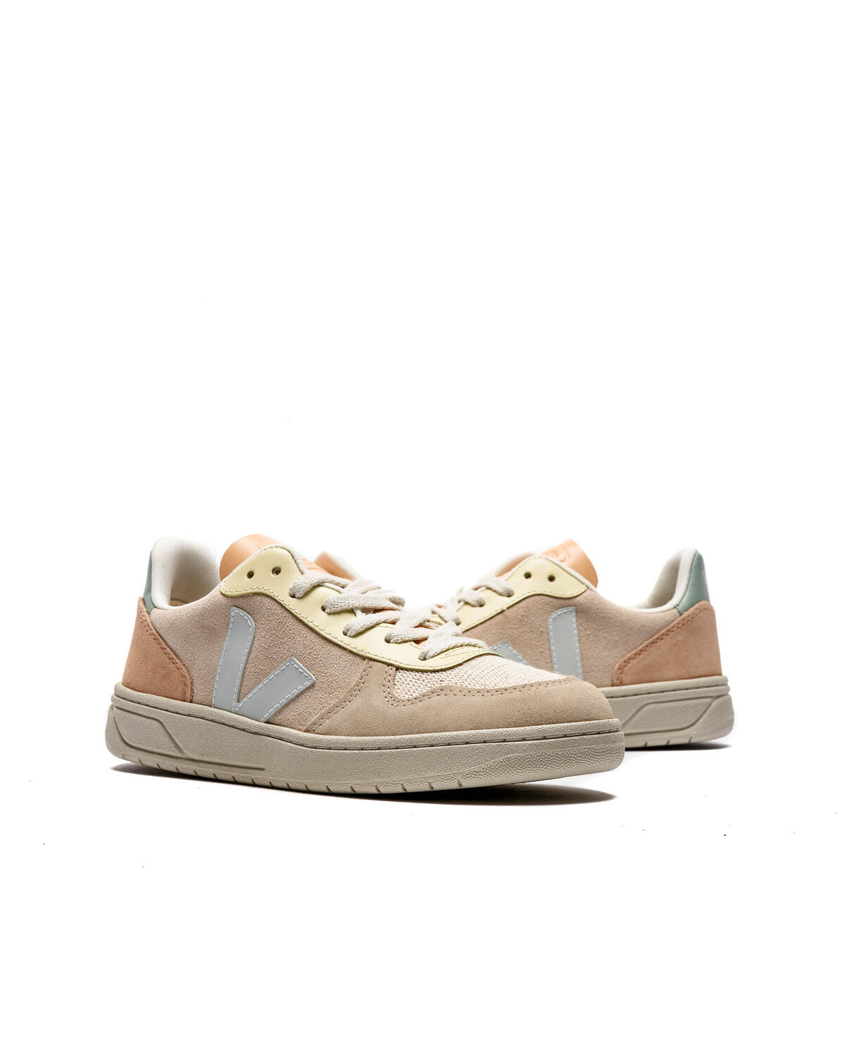 Veja V-10 (Women's) - Image 5