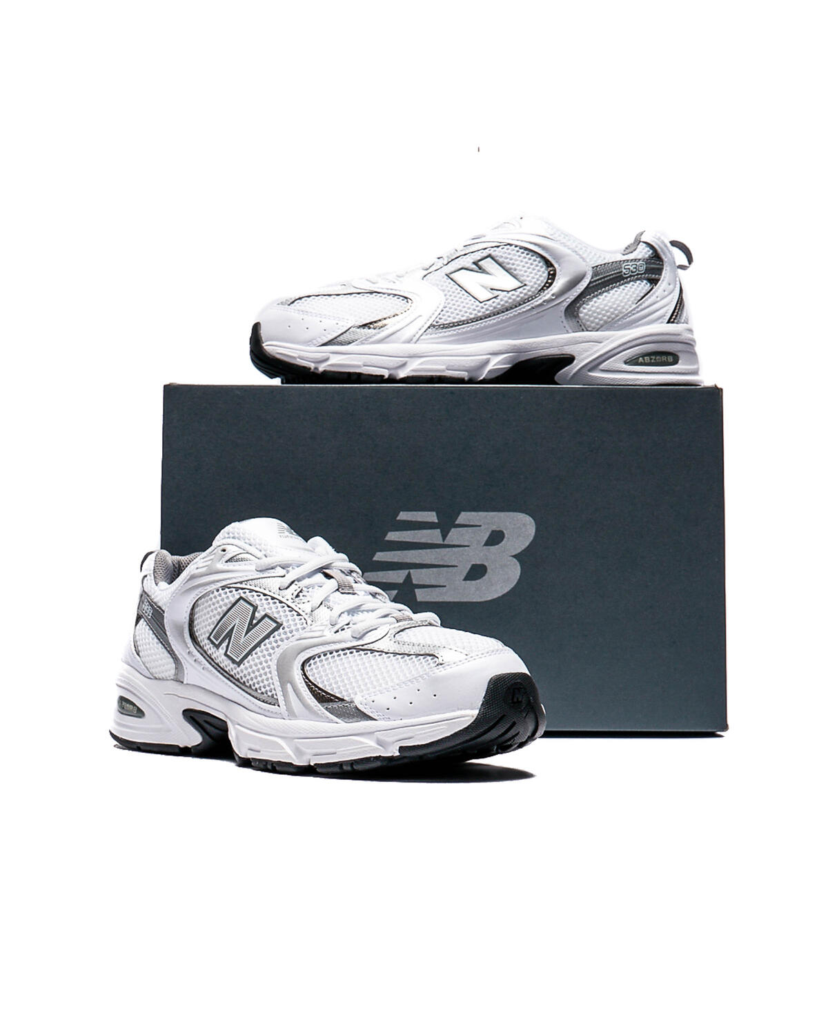 New Balance Metallic Finish Sneakers With Cushioned Sole - Image 12