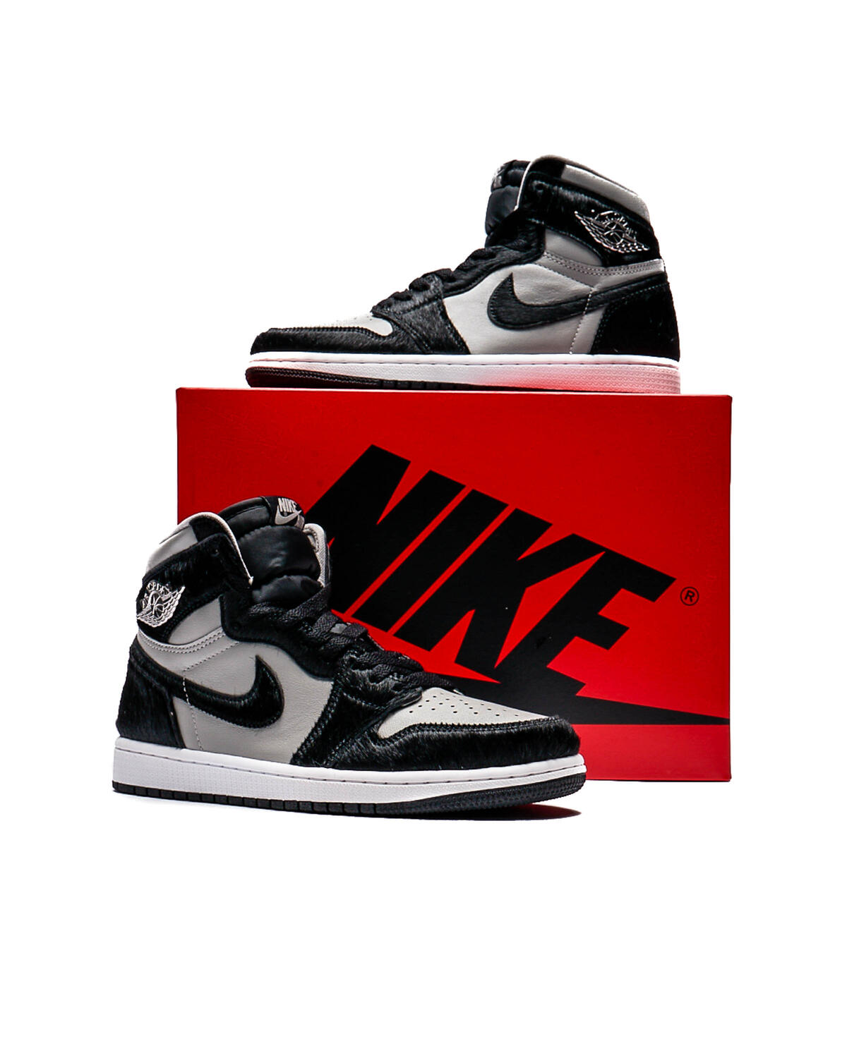 Jordan Air Jordan 1 Retro High OG 'Medium Grey' (Women's) - Image 23