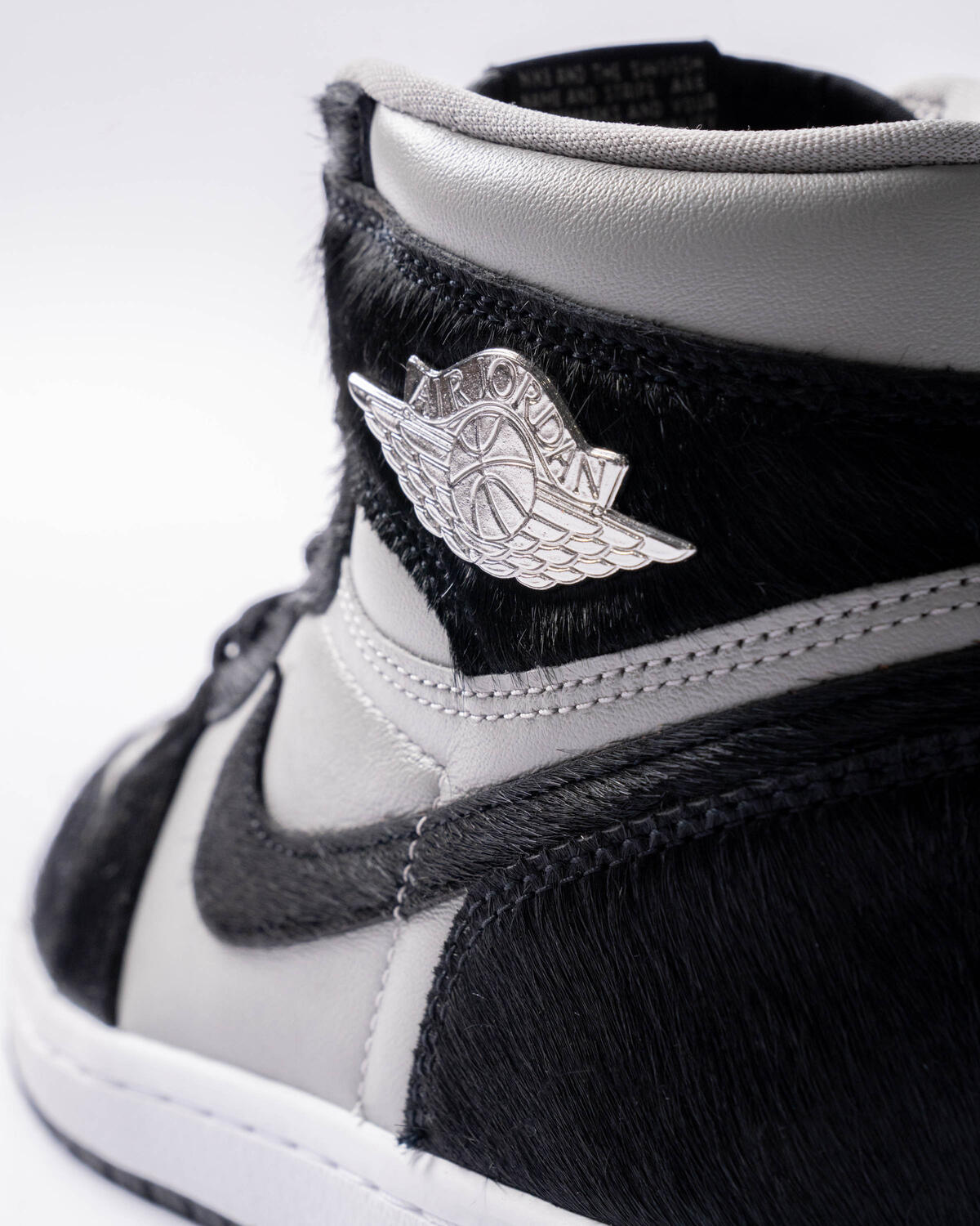 Jordan Air Jordan 1 Retro High OG 'Medium Grey' (Women's) - Image 25